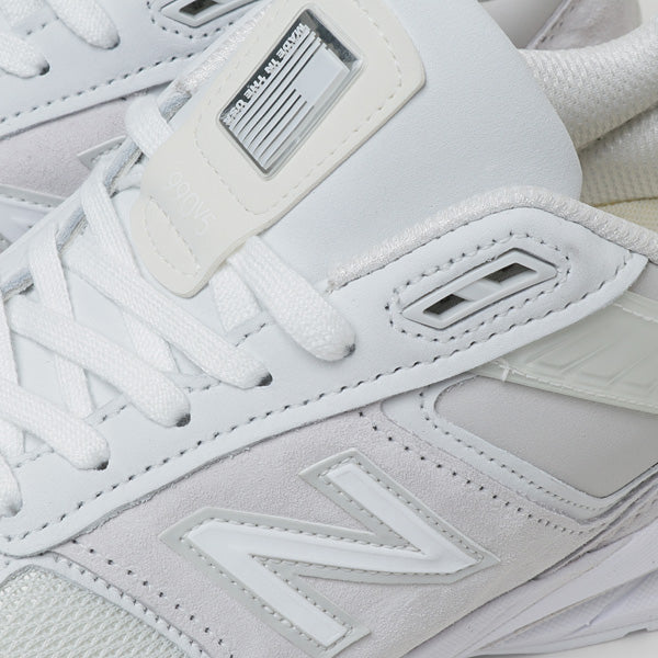 ピッグスエード New Balance M990 V5 / K104(WHITE)