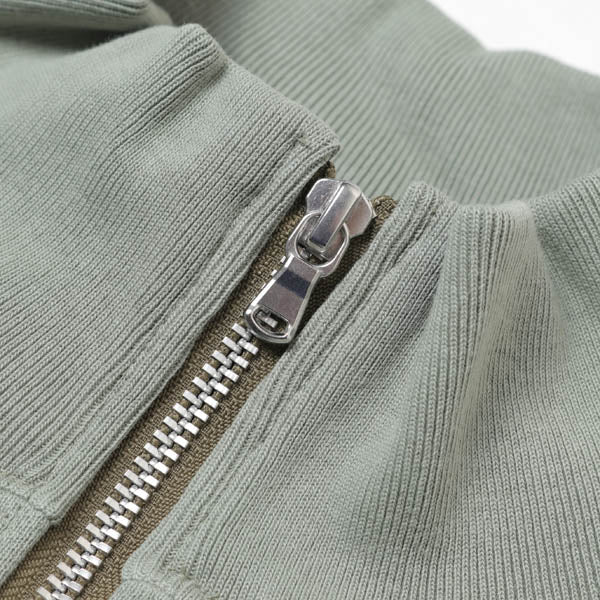 Half-zip sweat