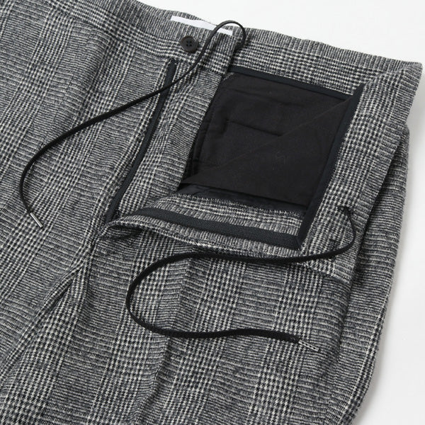 HEM SLIT STRAIGHT FIT (WHITE CHECK)