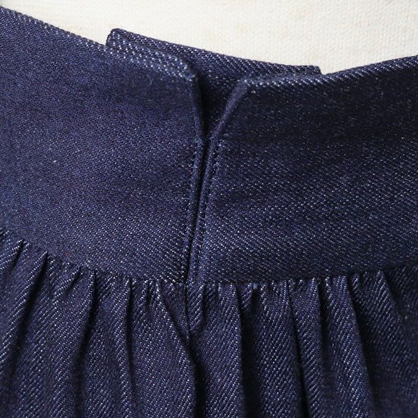 Front button skirt