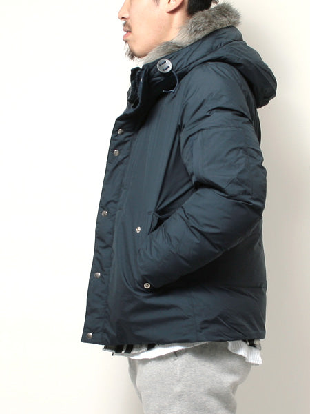 Vertical Mountain Short Down Parka