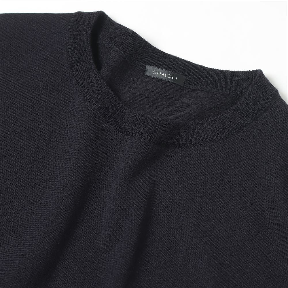 Wool crew neck knit