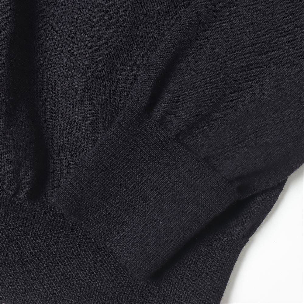 Wool crew neck knit