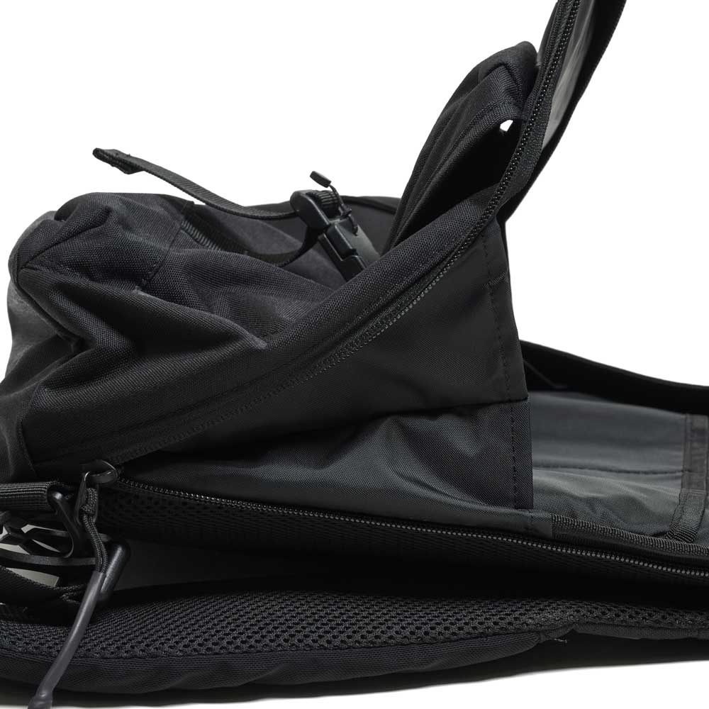 SINGLE STRAP BAG