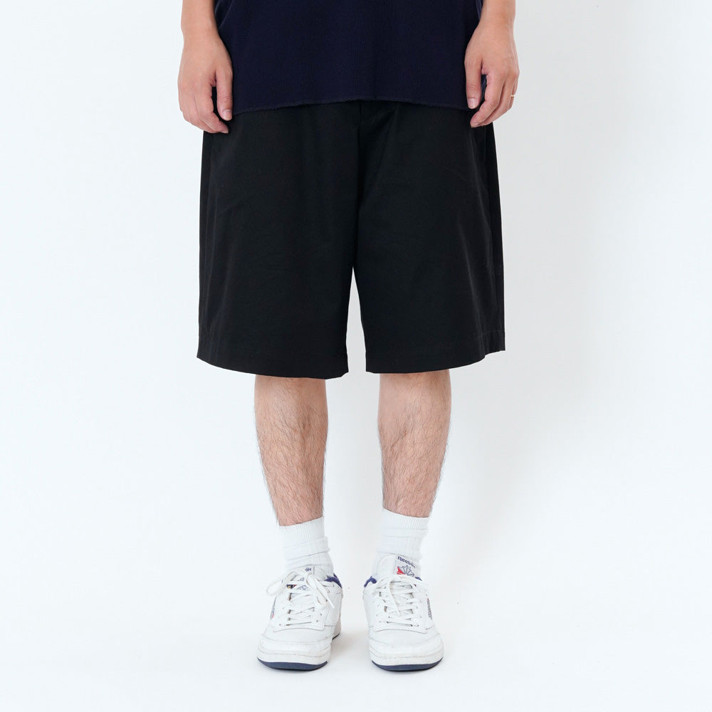 NO TUCK CHINO SHORTS