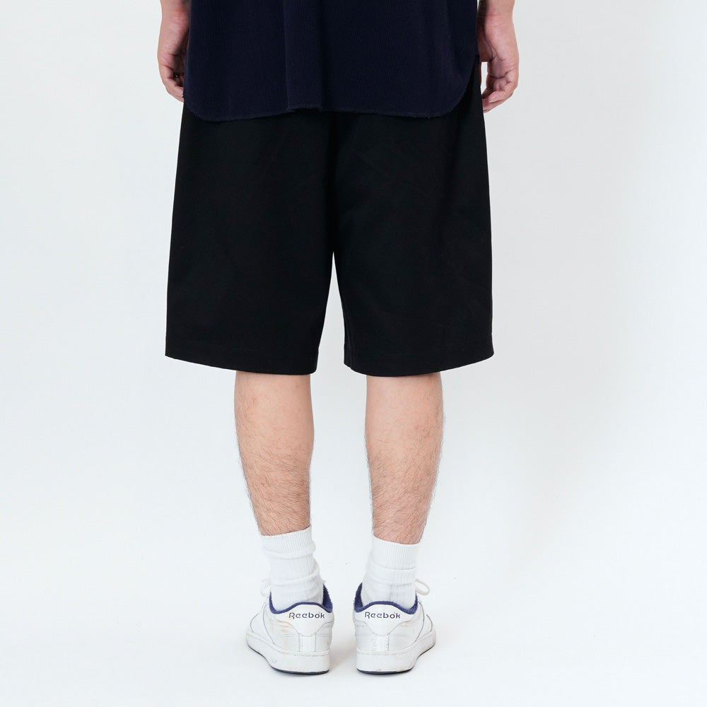 NO TUCK CHINO SHORTS
