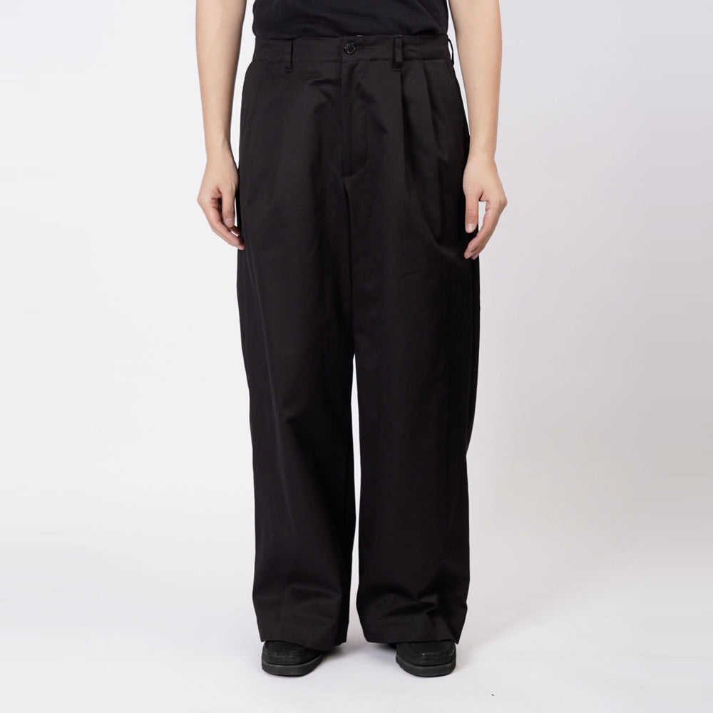 universal products ワイドチノ　2 UNIVERSAL PRODUCTS (ユニバーサルプロダクツ) 2TUCK WIDE CHINO
