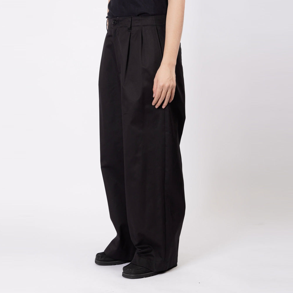 2TUCK WIDE CHINO TROUSERS
