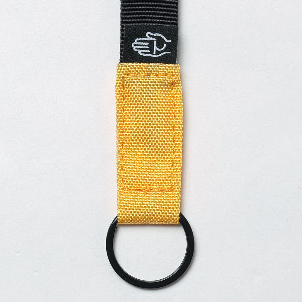 LEASH STRAP TAKES HANDS