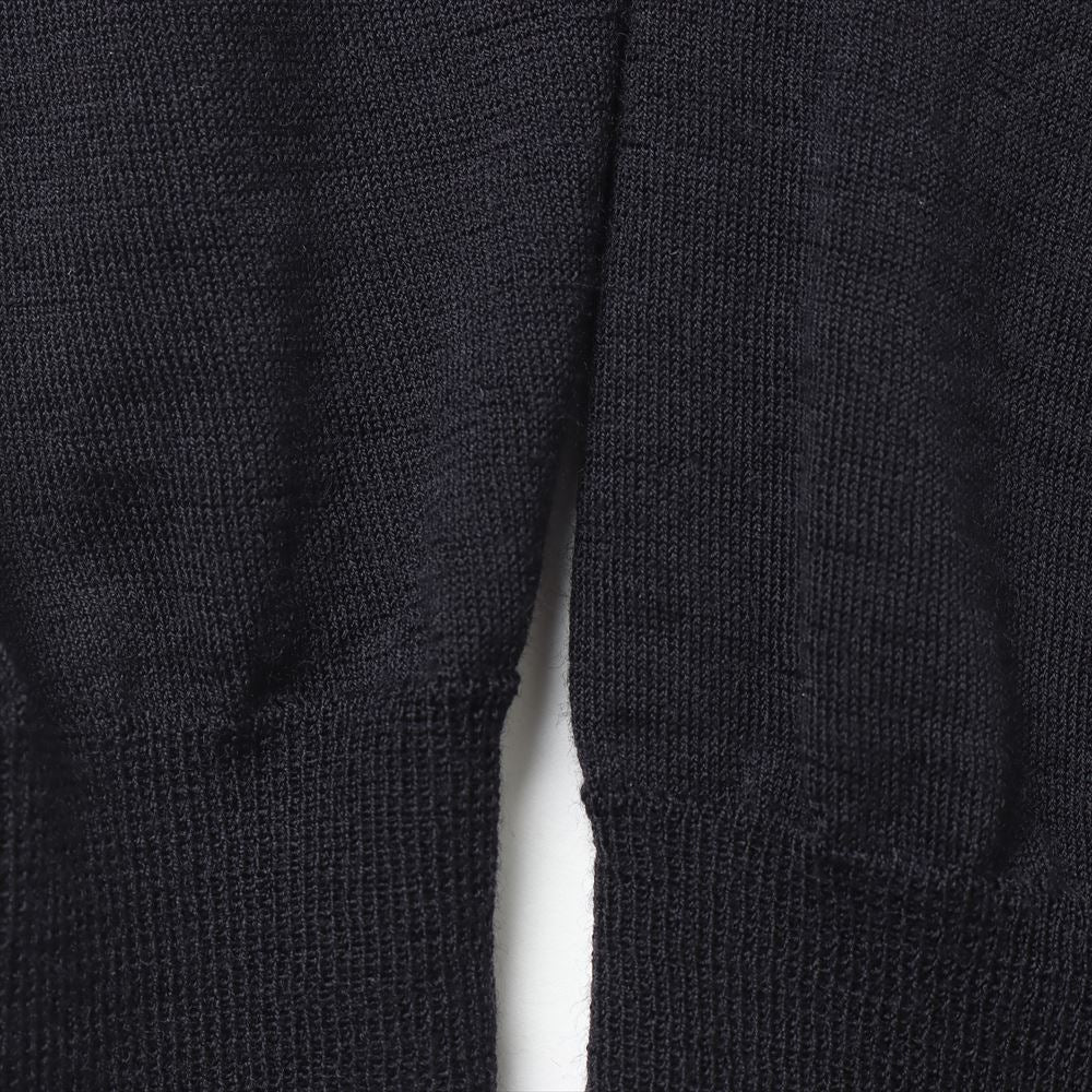 Wool crew neck knit