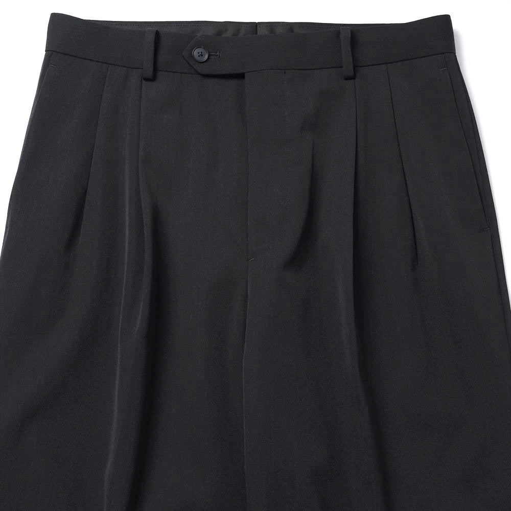 LIGHT WOOL MAX GABARDINE TWO-TUCK SLACKS