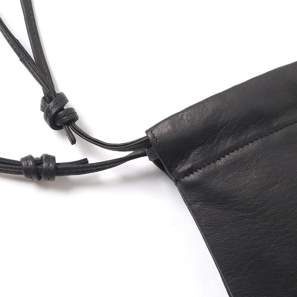 LEATHER SQUARE STRING POUCH