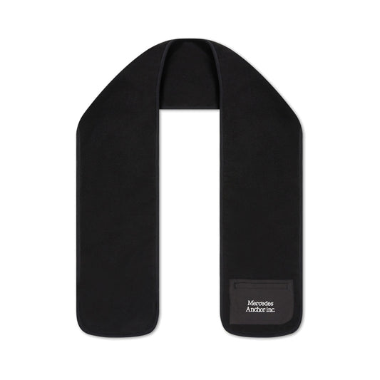 FLEECE SCARF WITH POCKET