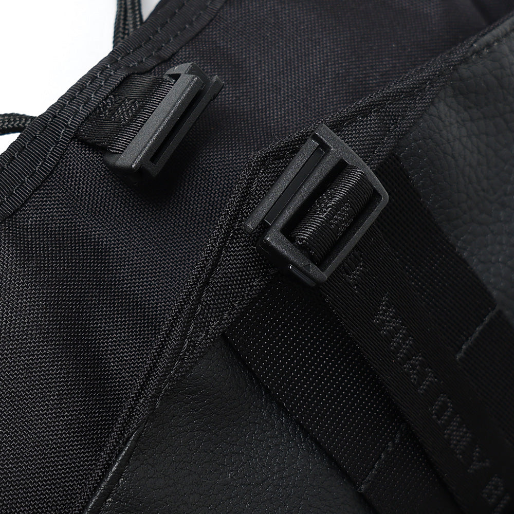 White Mountaineering) WM x BRIEFING DAILY SACOCHE (BK2573802