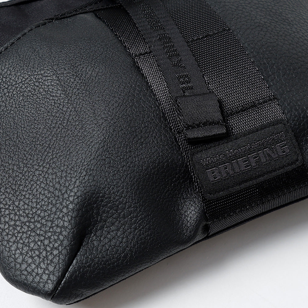 White Mountaineering) WM x BRIEFING DAILY SACOCHE (BK2573802