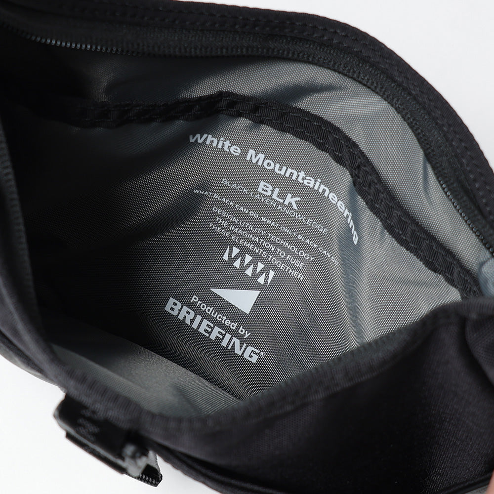 White Mountaineering) WM x BRIEFING DAILY SACOCHE (BK2573802
