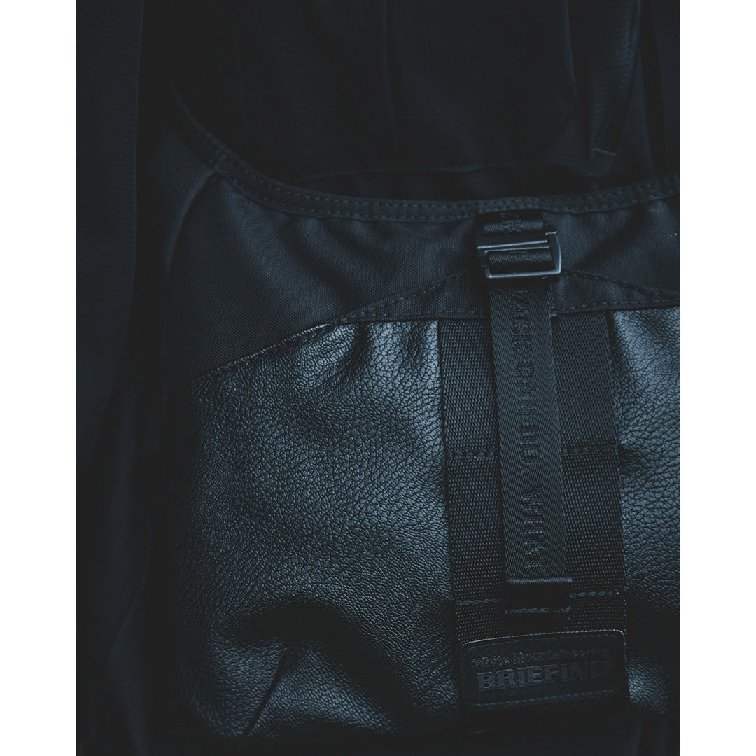 WM x BRIEFING DAILY SACOCHE