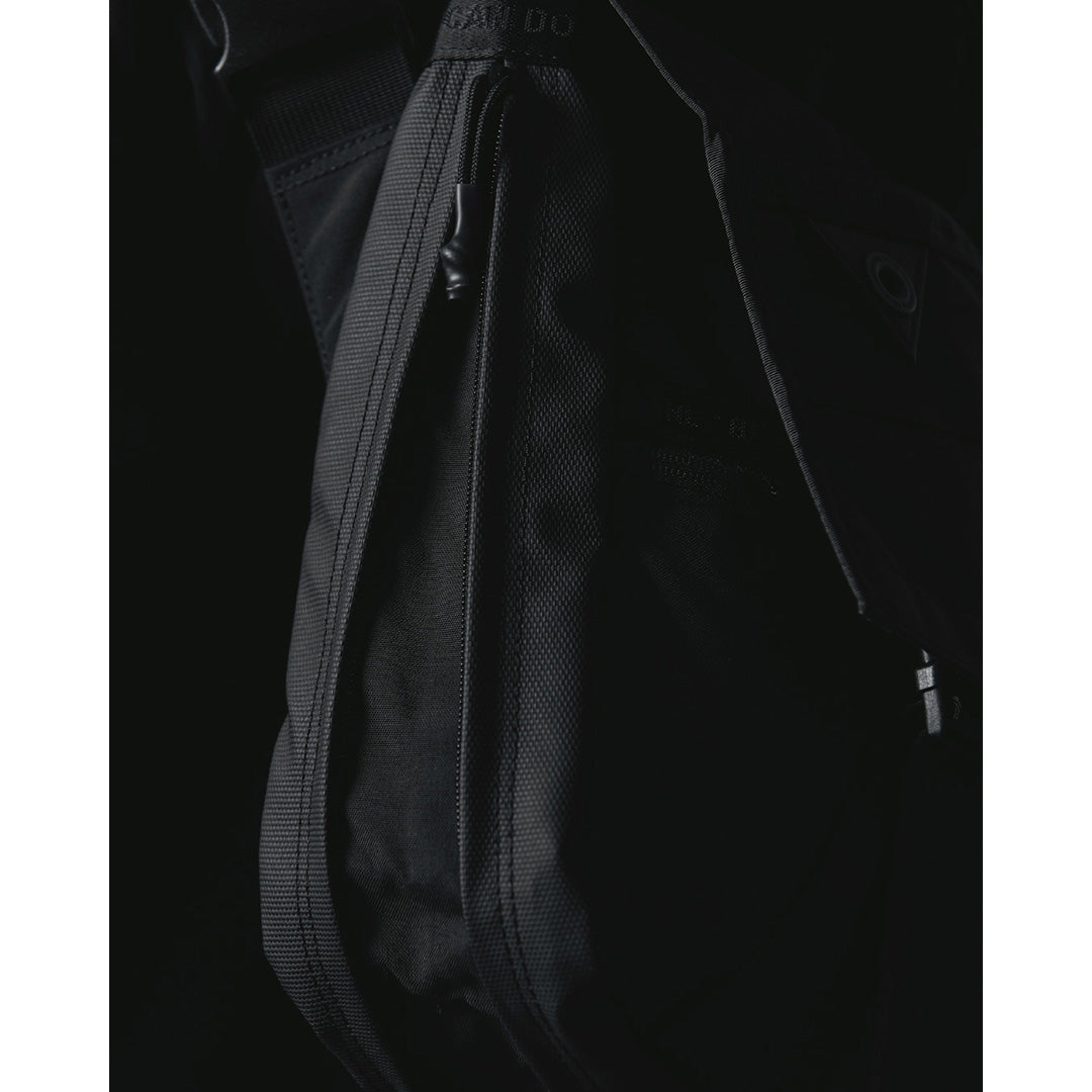 WM×BR NEOCHROME MESSENGER