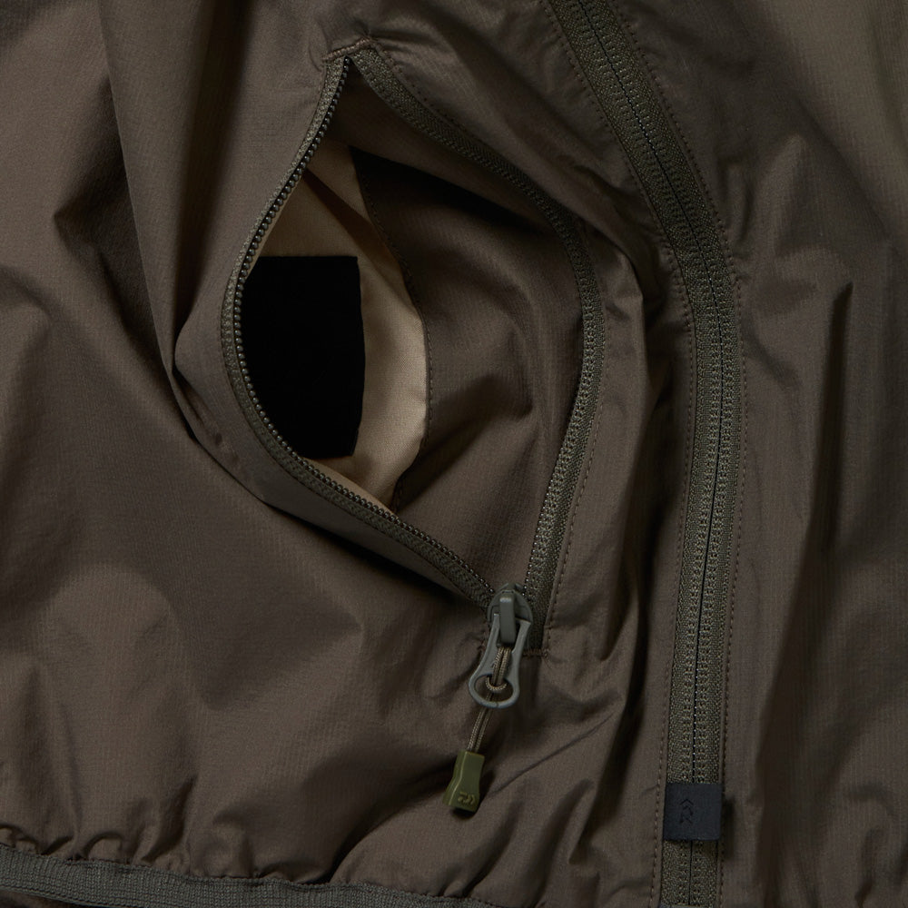 TECH REVERSIBLE PULLOVER PUFF VEST