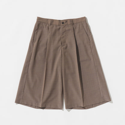 TUCK WIDE SHORTS C