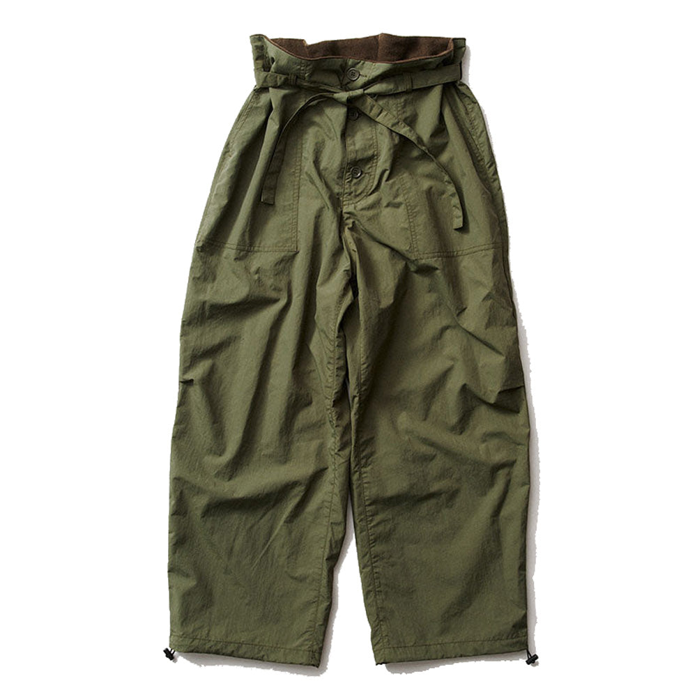 High-waisted pants
