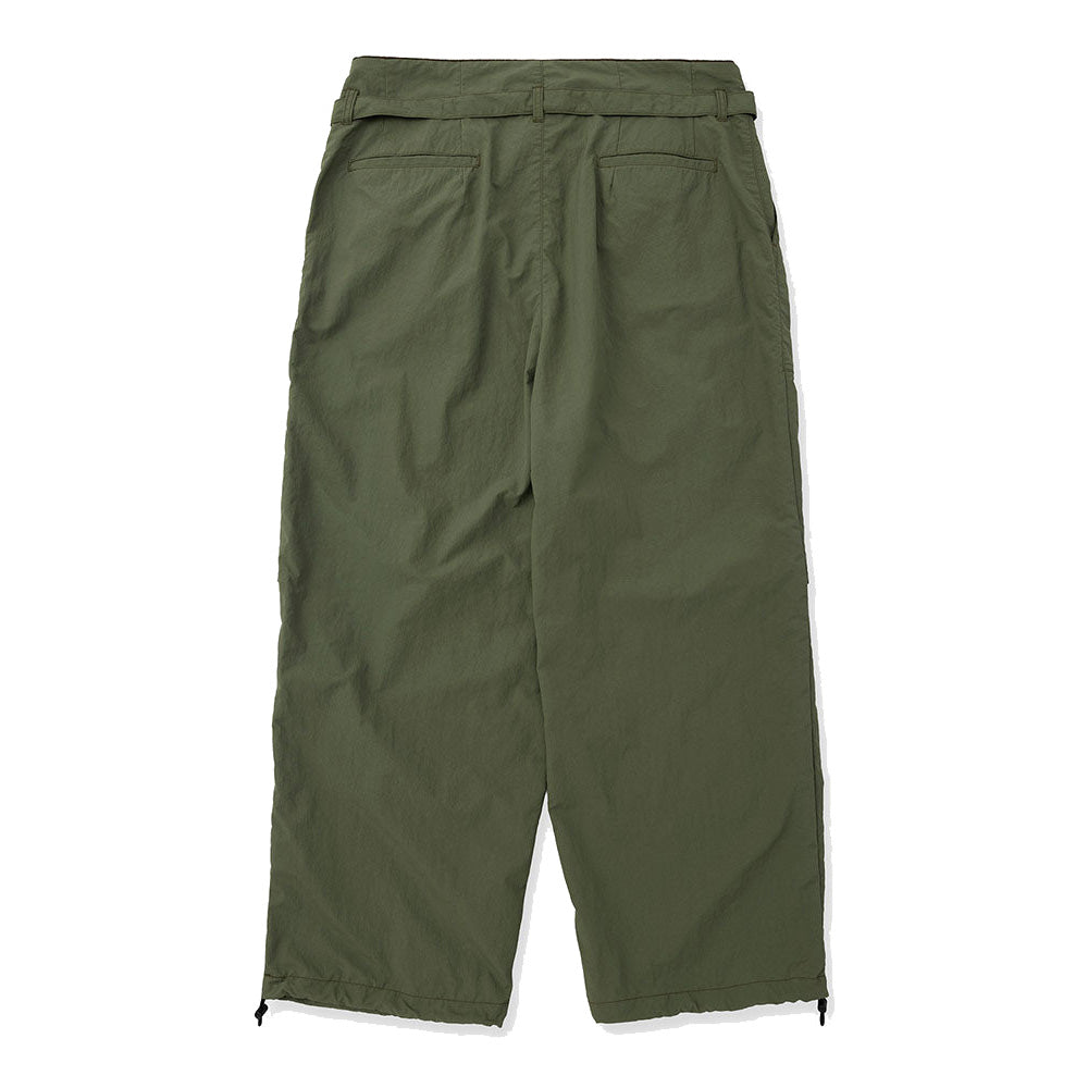 High-waisted pants