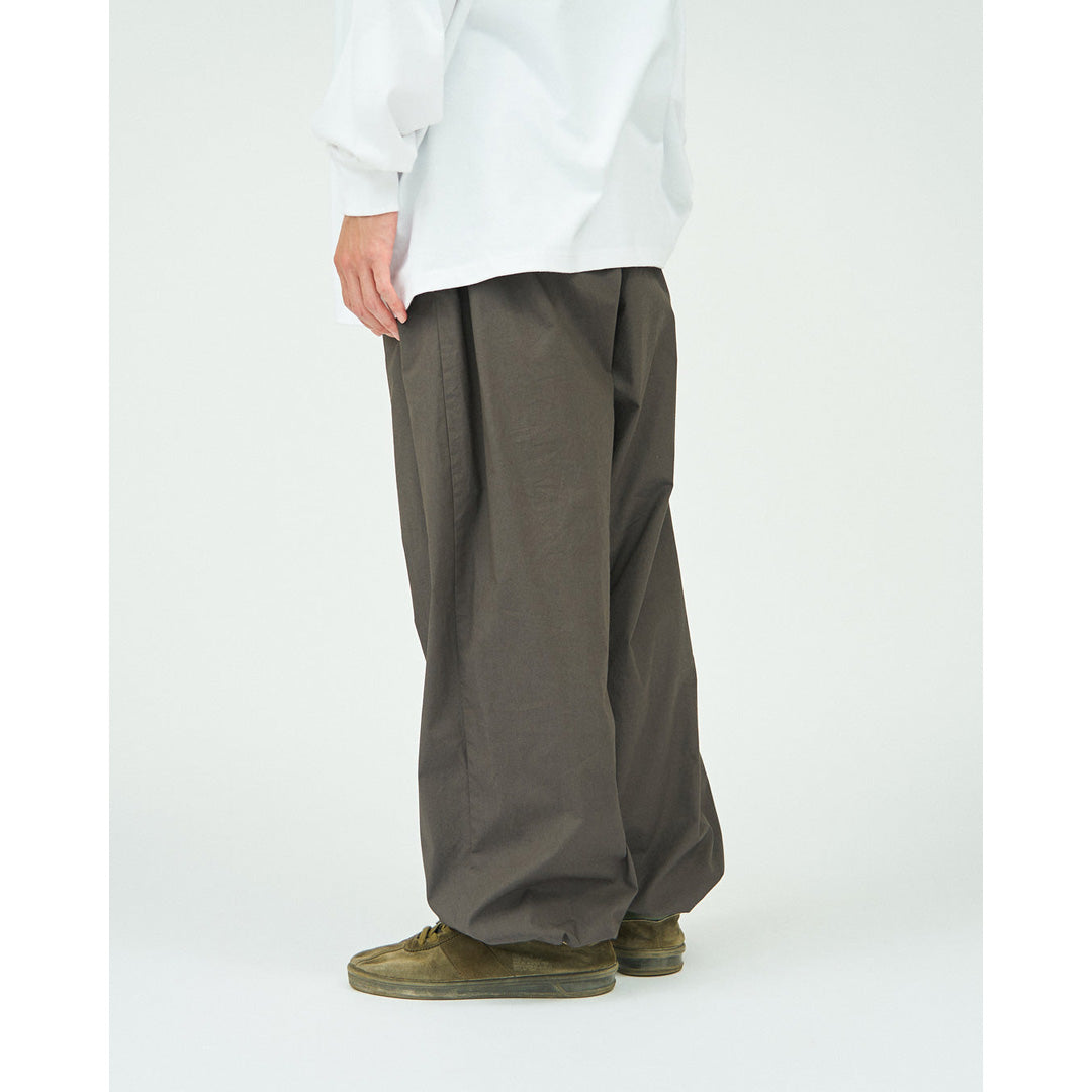 UTILITY OVER PANTS