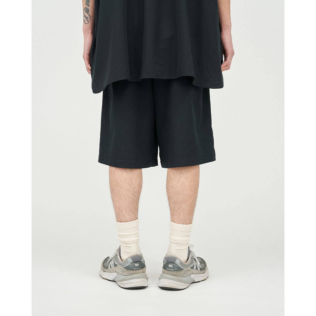 COOLFIBER TWO TUCK EASY SHORTS