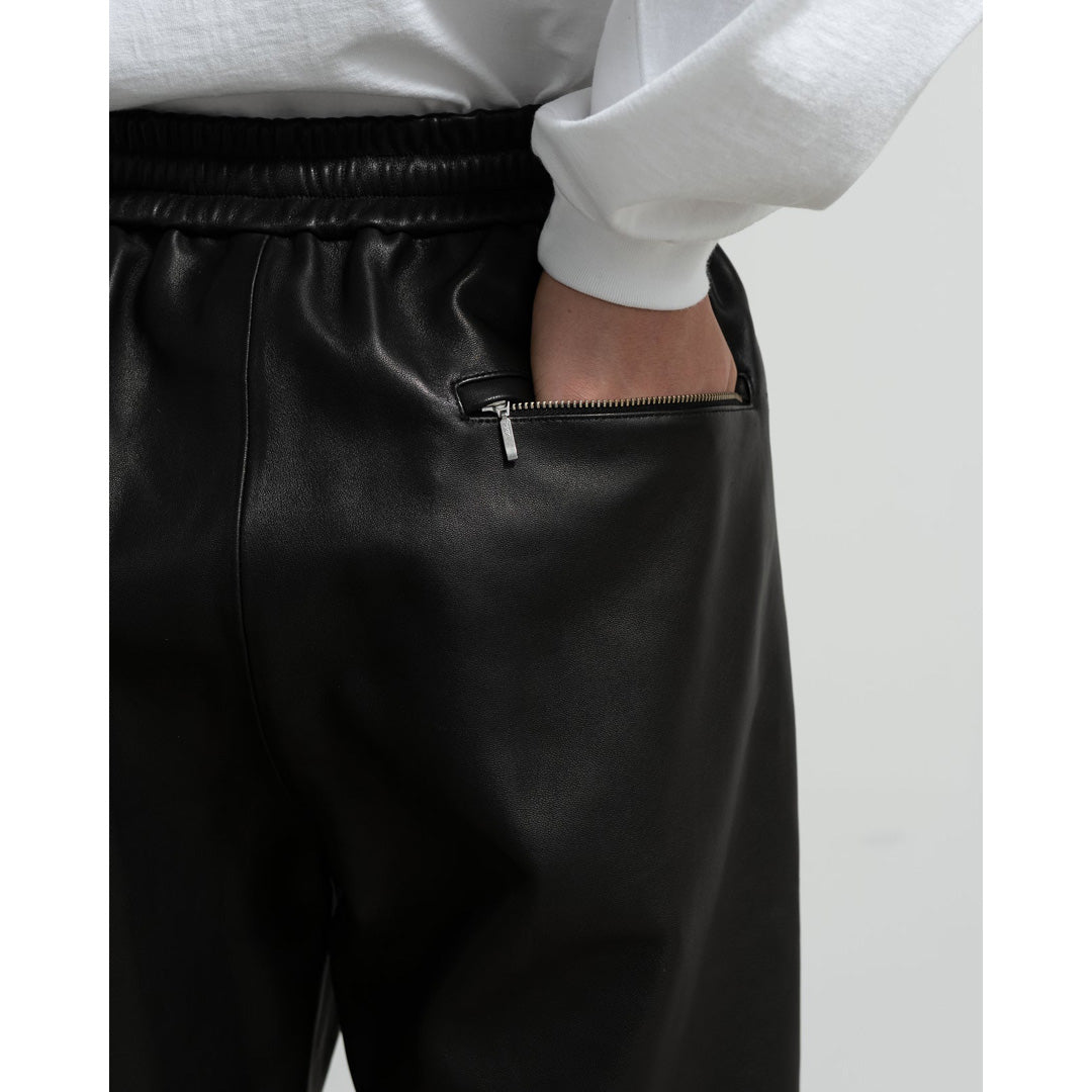 Graphpaper) Lamb Leather Track Wide Shorts (GM261-40405