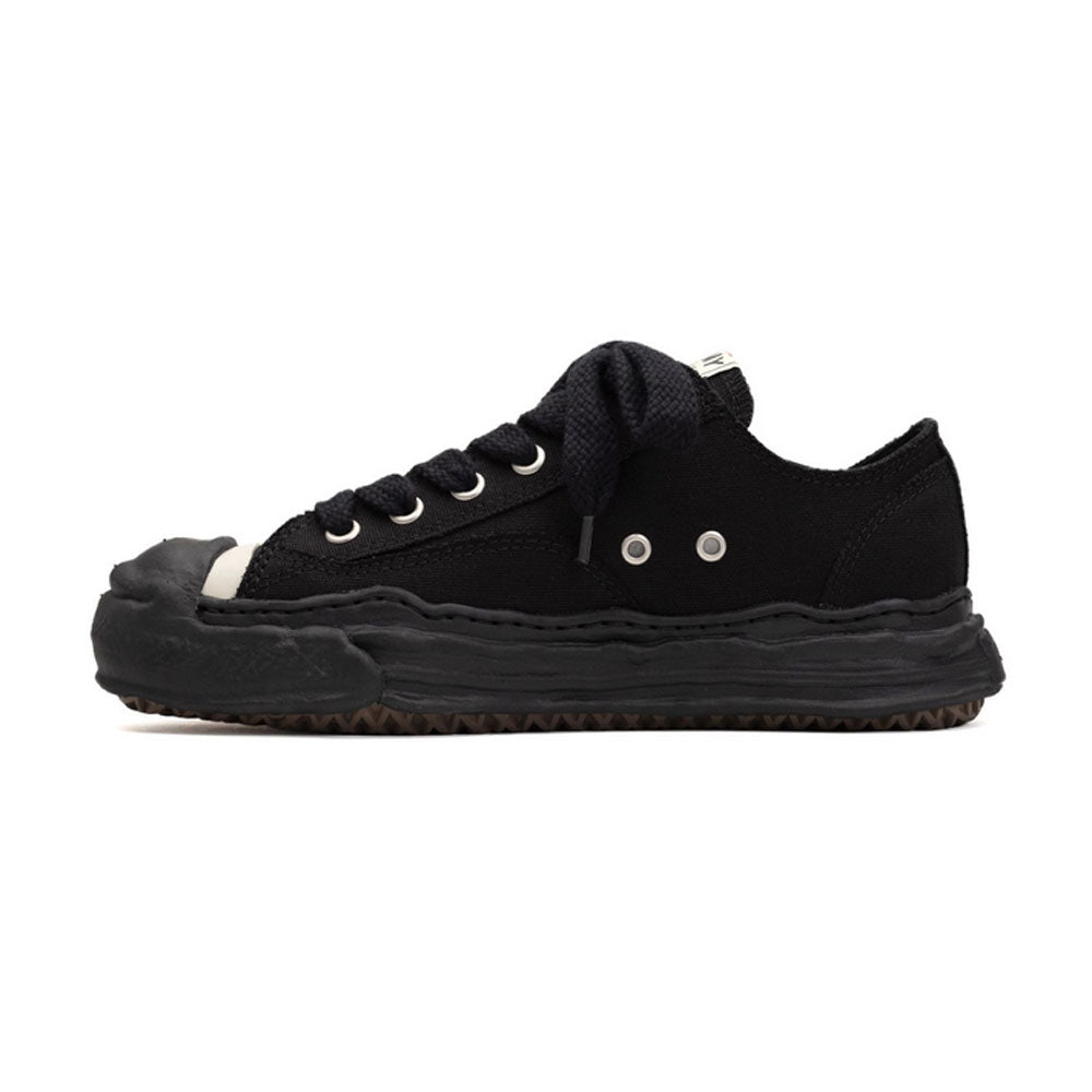 (HANK) OG Sole Canvas Low-top Sneaker BLACKxBLACK