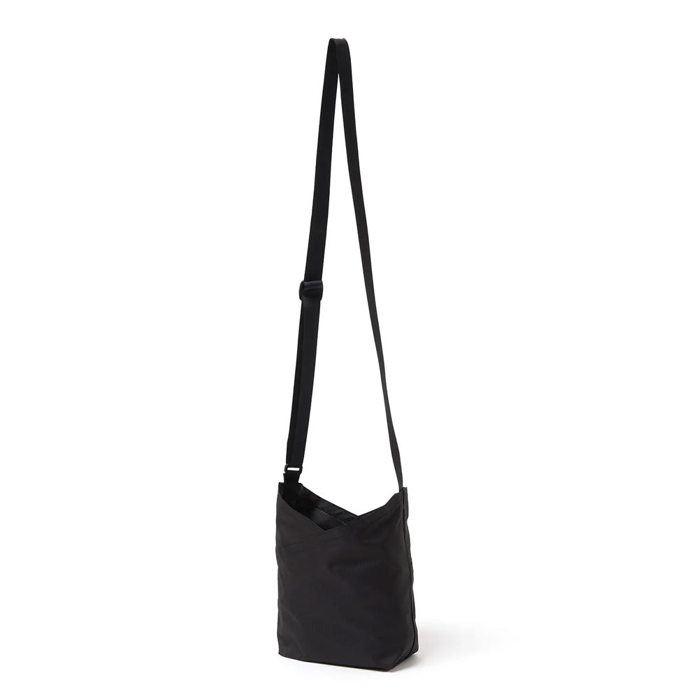 ショルダーバッグ COVERNAT Cityflow hobo bag black CO2407CB13BK Black Agatha Chain-Accent Hobo Bag - CHARLES & KEITH