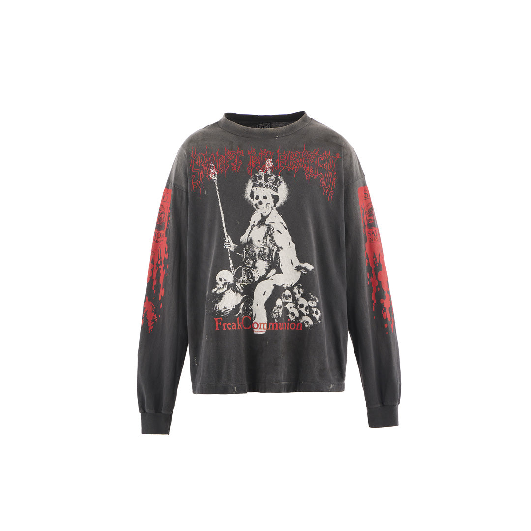 LS TEE SAINT IS A KISS