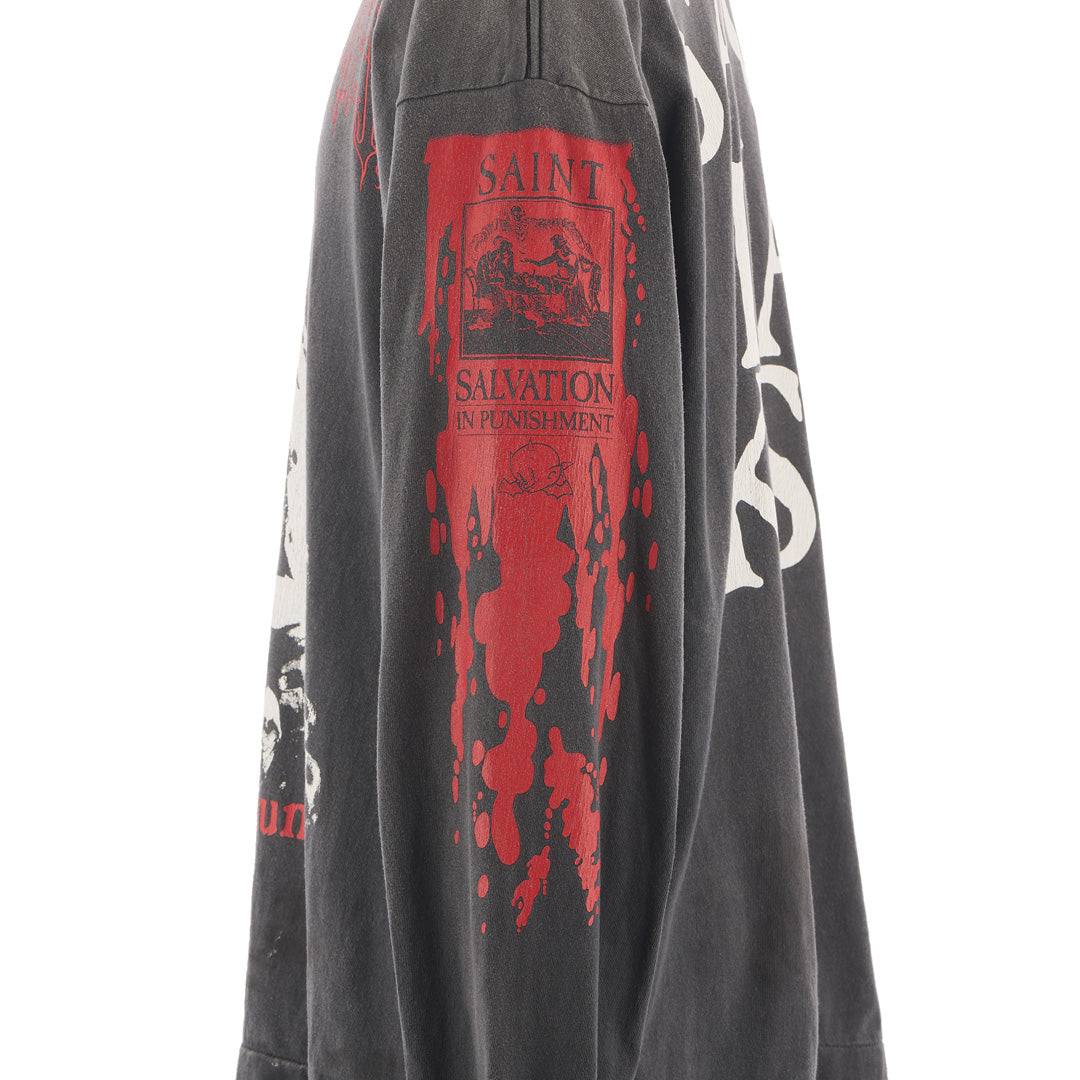 LS TEE SAINT IS A KISS