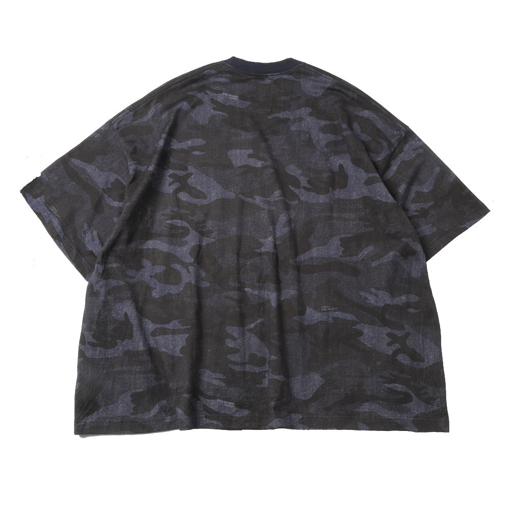 S.F.C(ストライプスフォークリエイティブ)SUPER BIG OG CAMO SS TEE
