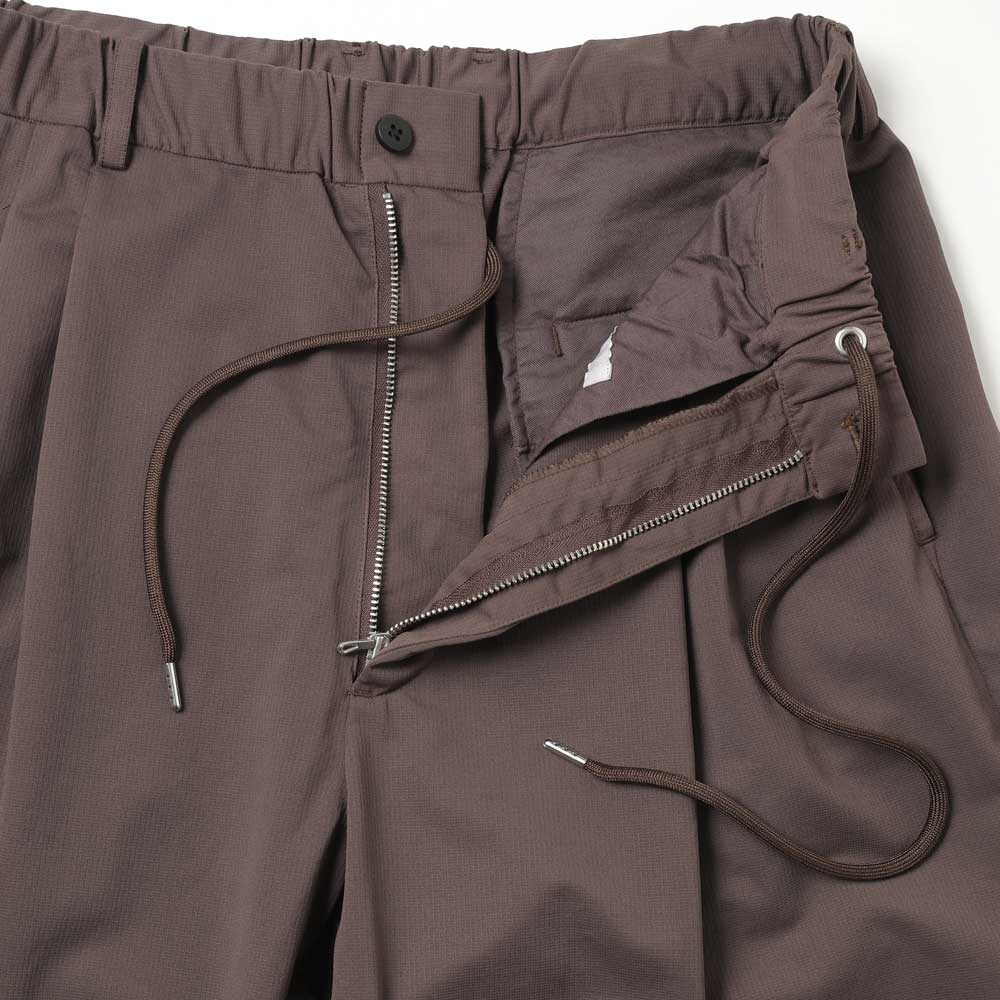 36G Nylon Tuck Easy Pants