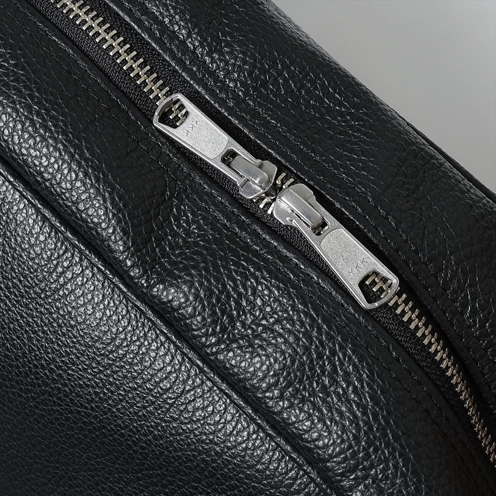 D Buckle Velt Boston Bag
