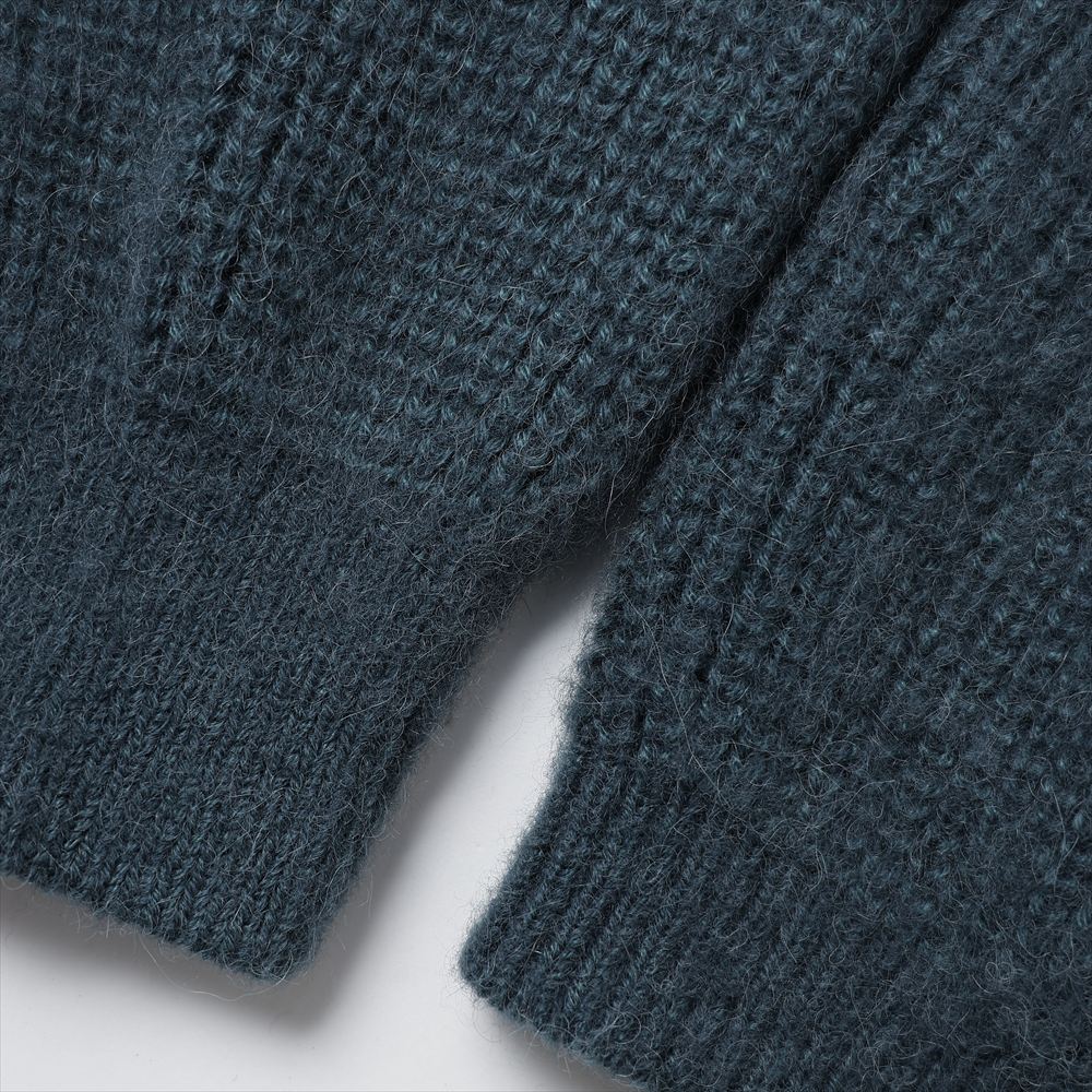 CREW NECK KNIT