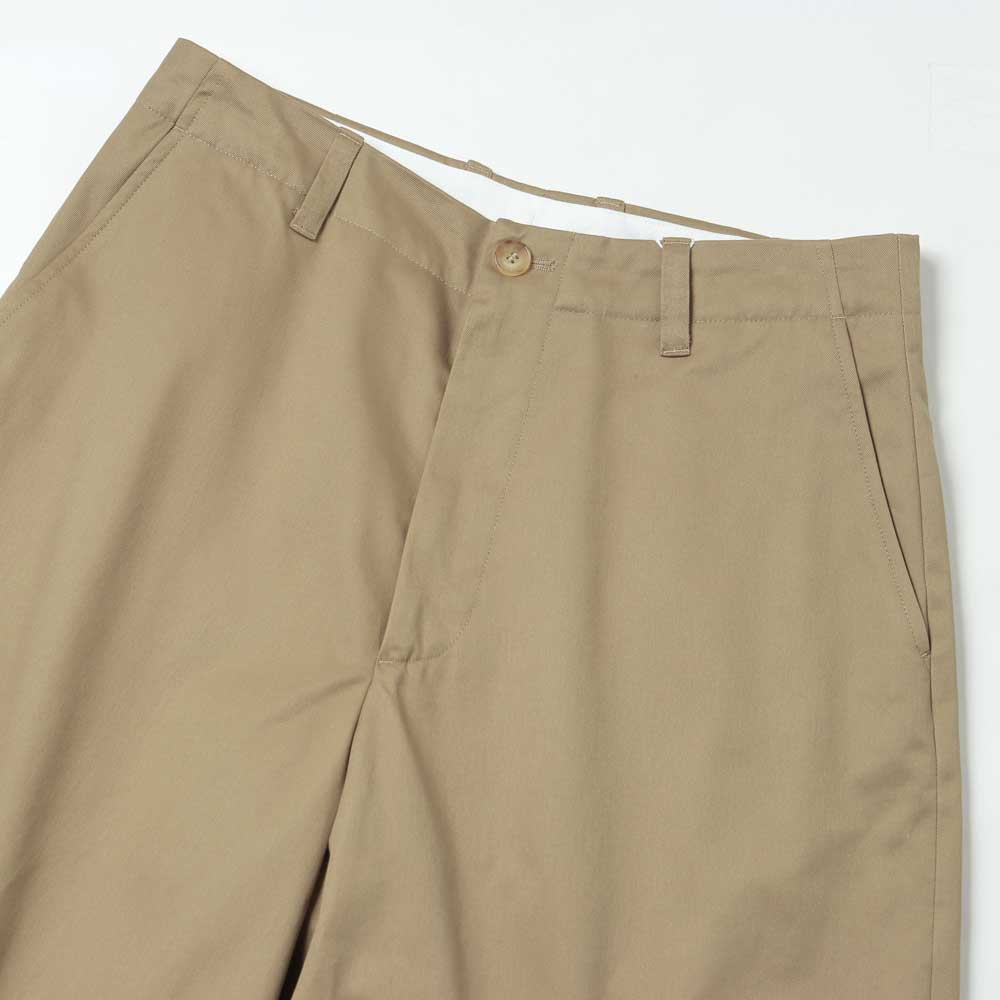 NO TUCK CHINO SHORTS