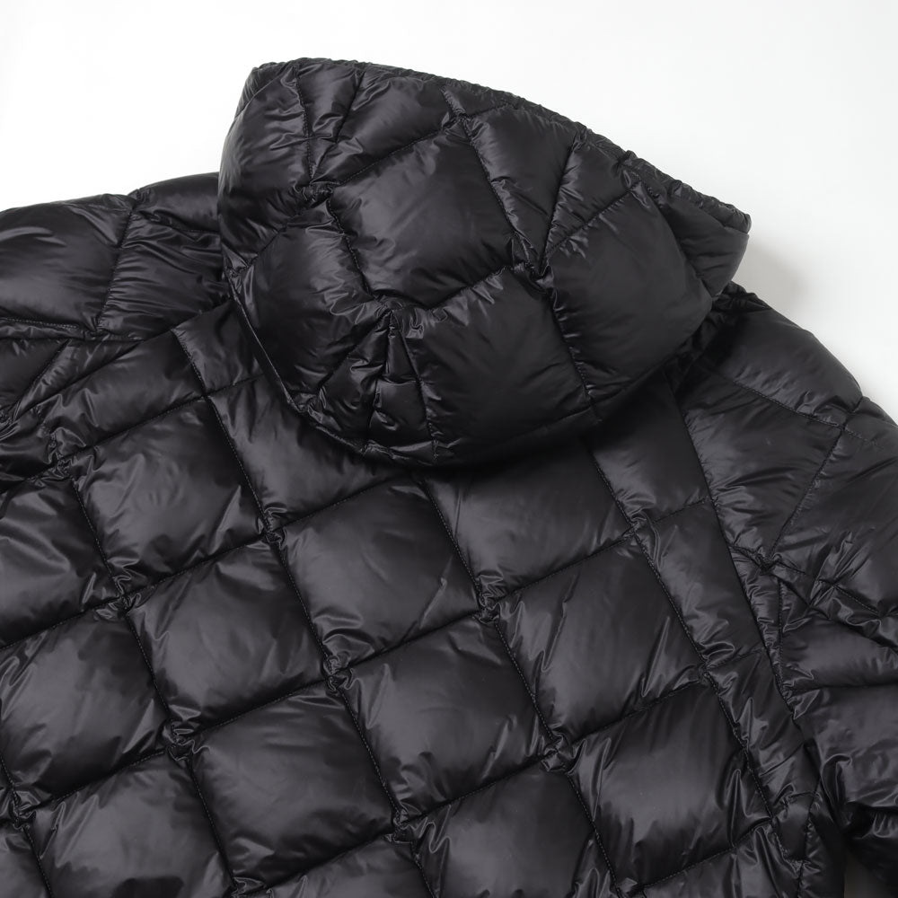 Ultra-lightweight diamond quilted outdoor down jacket and hoodie