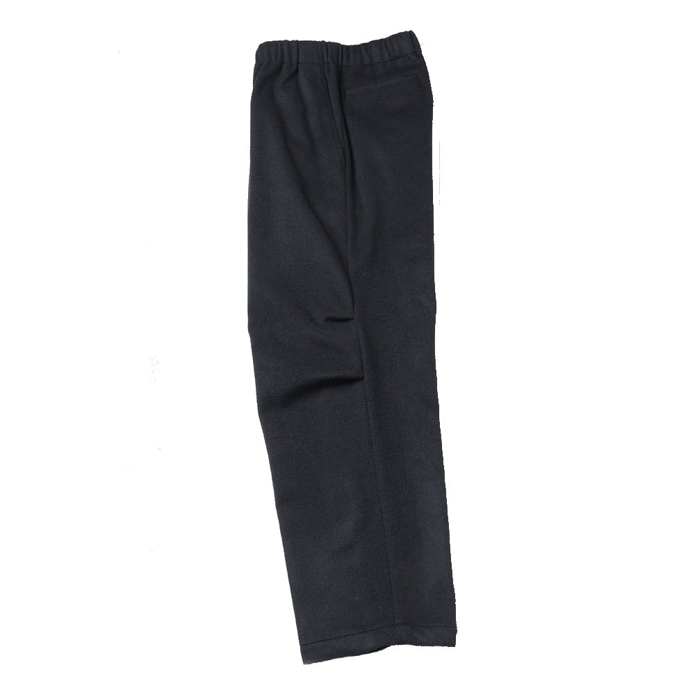 ポポ 【marka】ドルマンスリーブチェスターコート 【marka】パンツ marka(マーカ) - KNEE TUCK PANTS WOOL SILK BEAVER (M25D-09PT01C