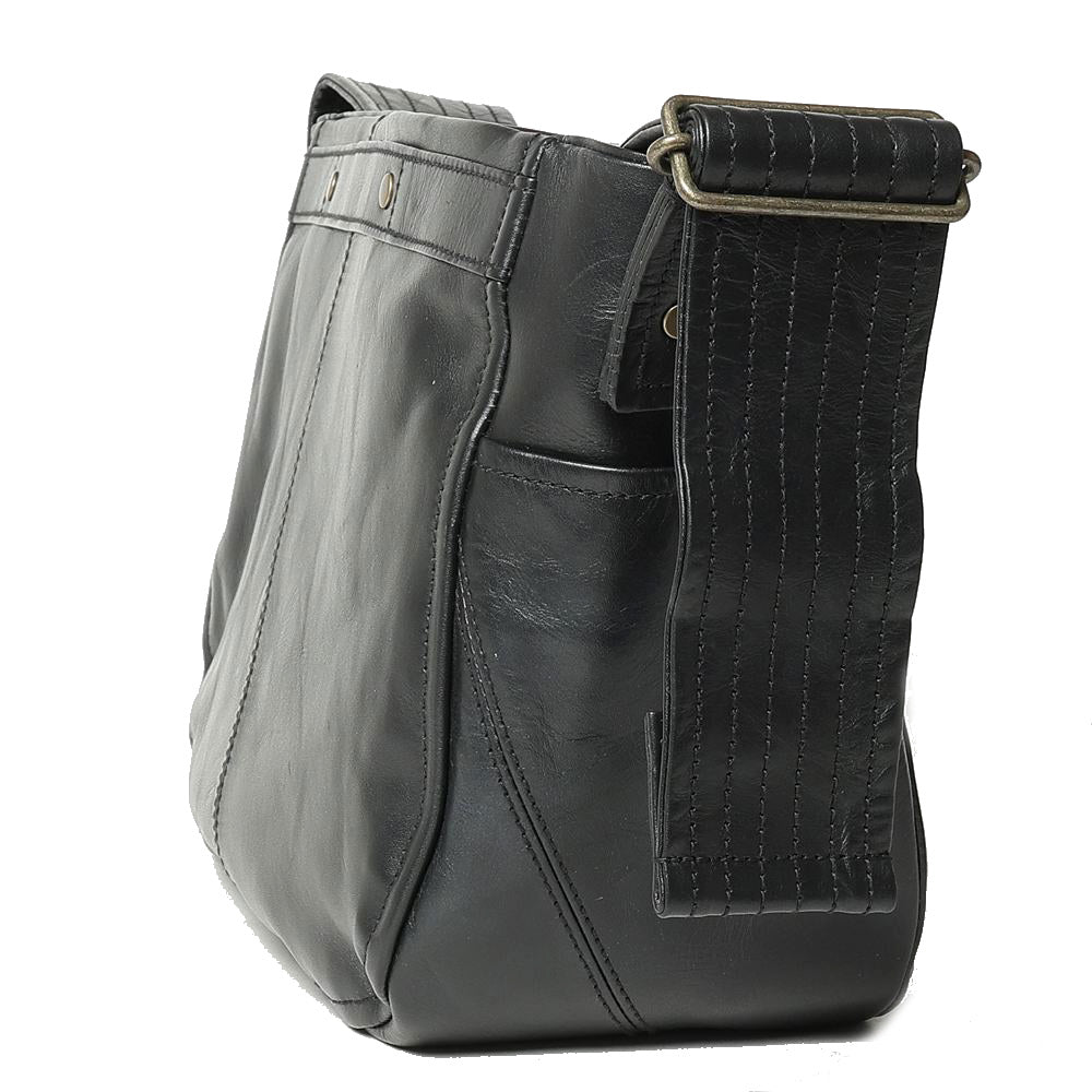 【2月20日まで限定値下げ】CCU NEWSPAPER BAG S SIZE CCU (シーシーユー) NEW NEWSPAPER BAG S SIZE BG-42-C-COW-6 (BG-42-C
