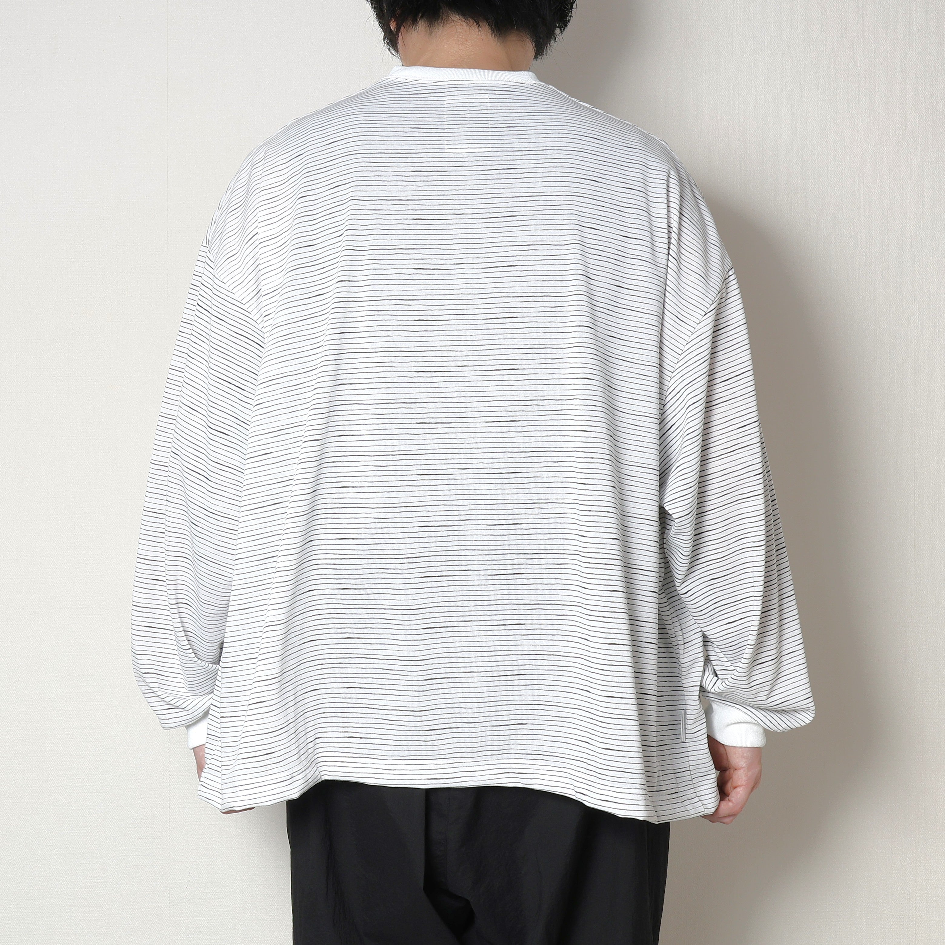 S.F.C (STRIPES FOR CREATIVE) SUPER BIG LS TEE (SIDE STRIPE TECH