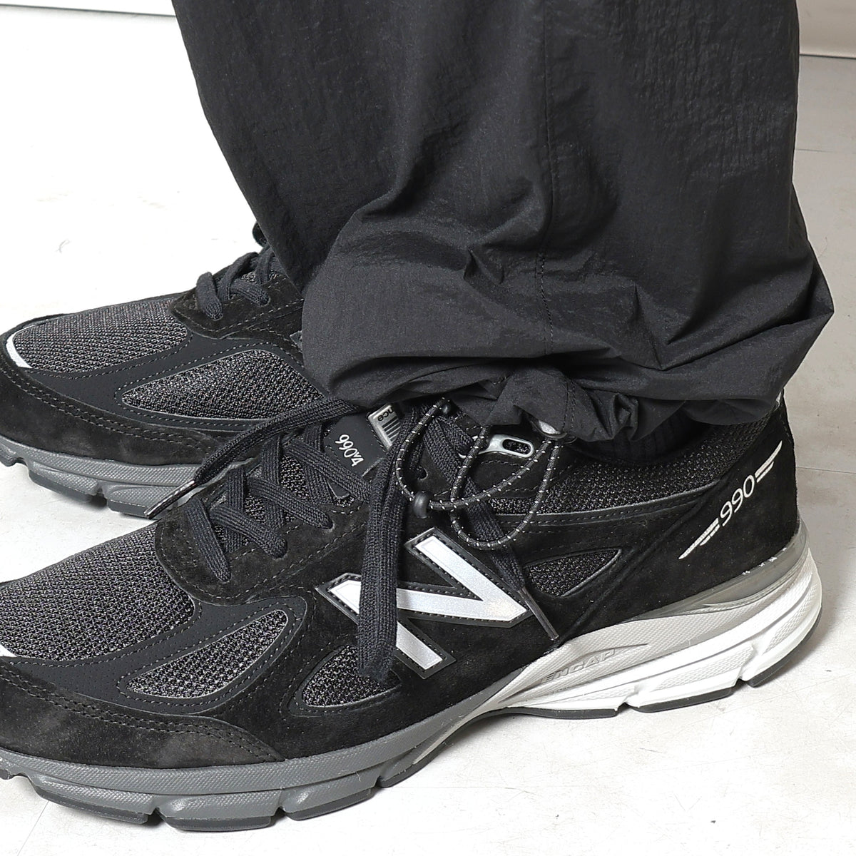 WIDE TAPERED EASY PANTS(NYLON)