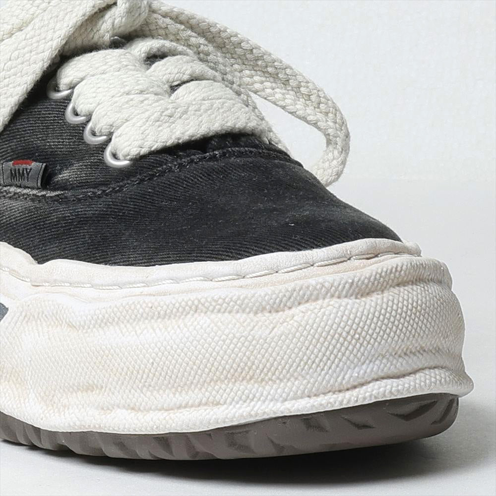 (BAKER26) Graffiti Sole Canvas Low-top Sneaker BLACK