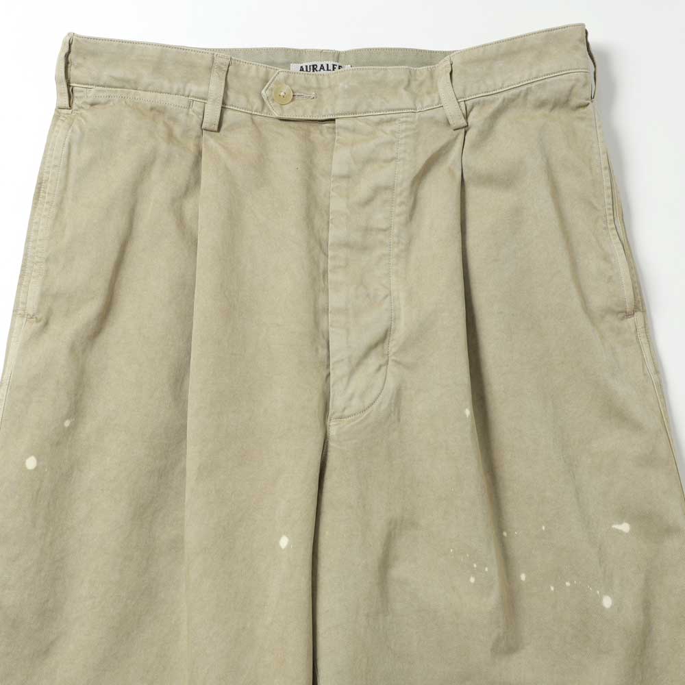 GARMENT-DYED FINX LIGHT CHINO ONE-TUCK WIDE PANTS