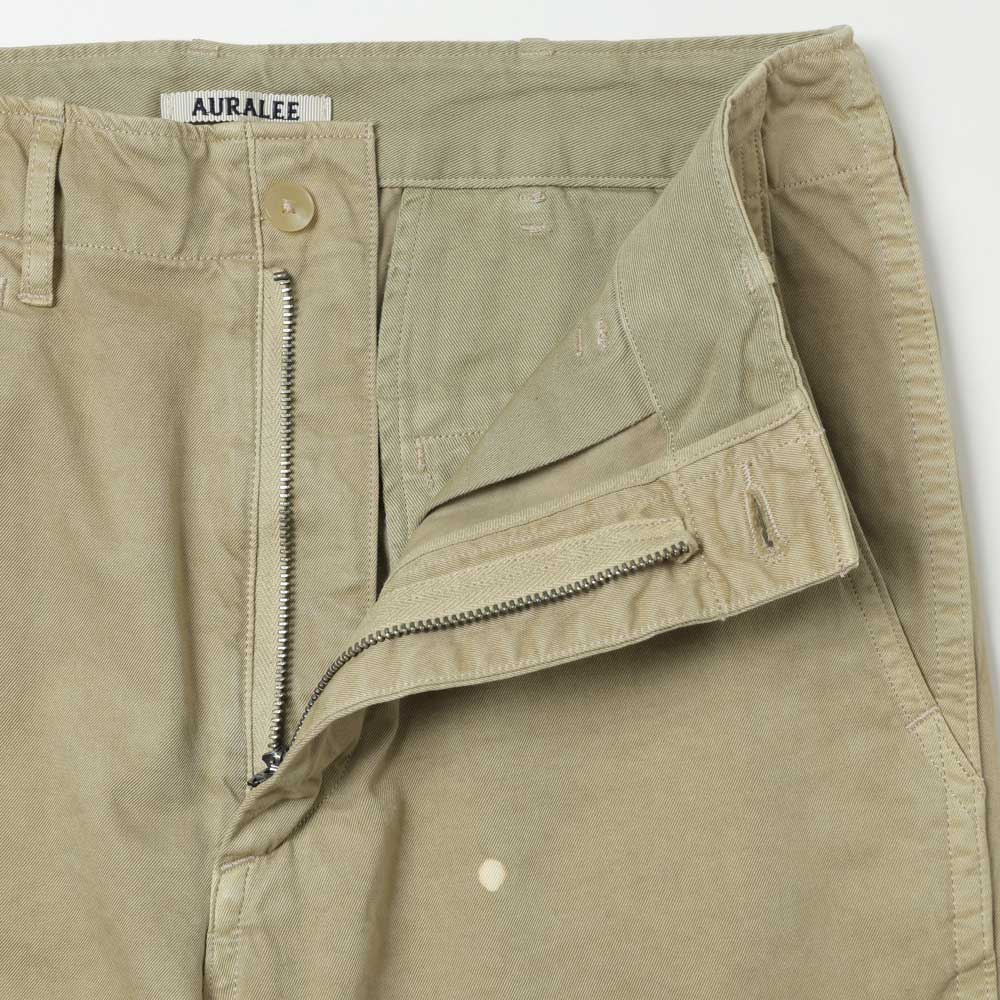AURALEE(オーラリー) GARMENT-DYED FINX LIGHT CHINO PANTS A26SP03LF