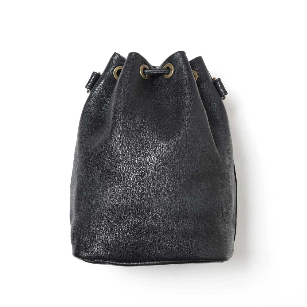 CCU LEATHER KINCHAKU BAG