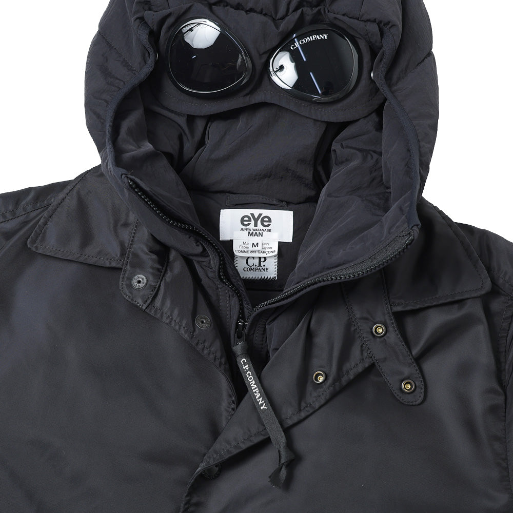 ナイロンツイル C.P. company Wネーム J915