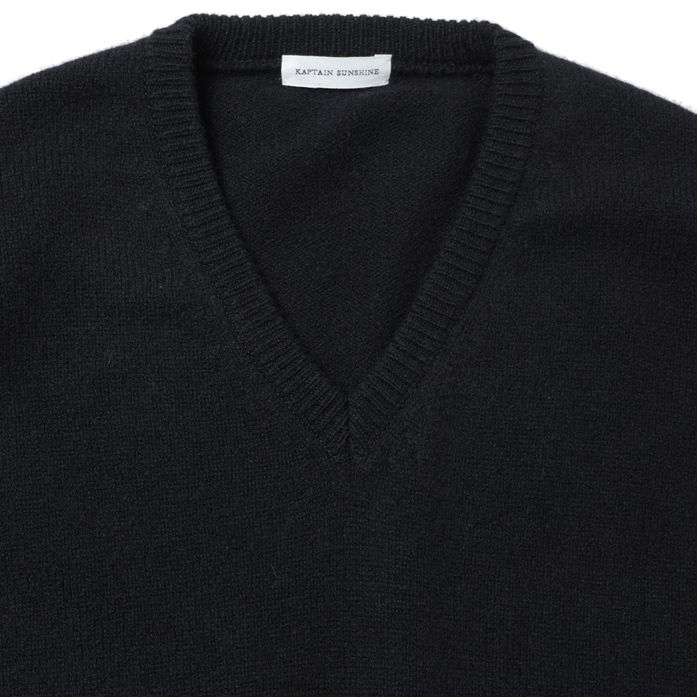 Lambswool V-neck Pullover