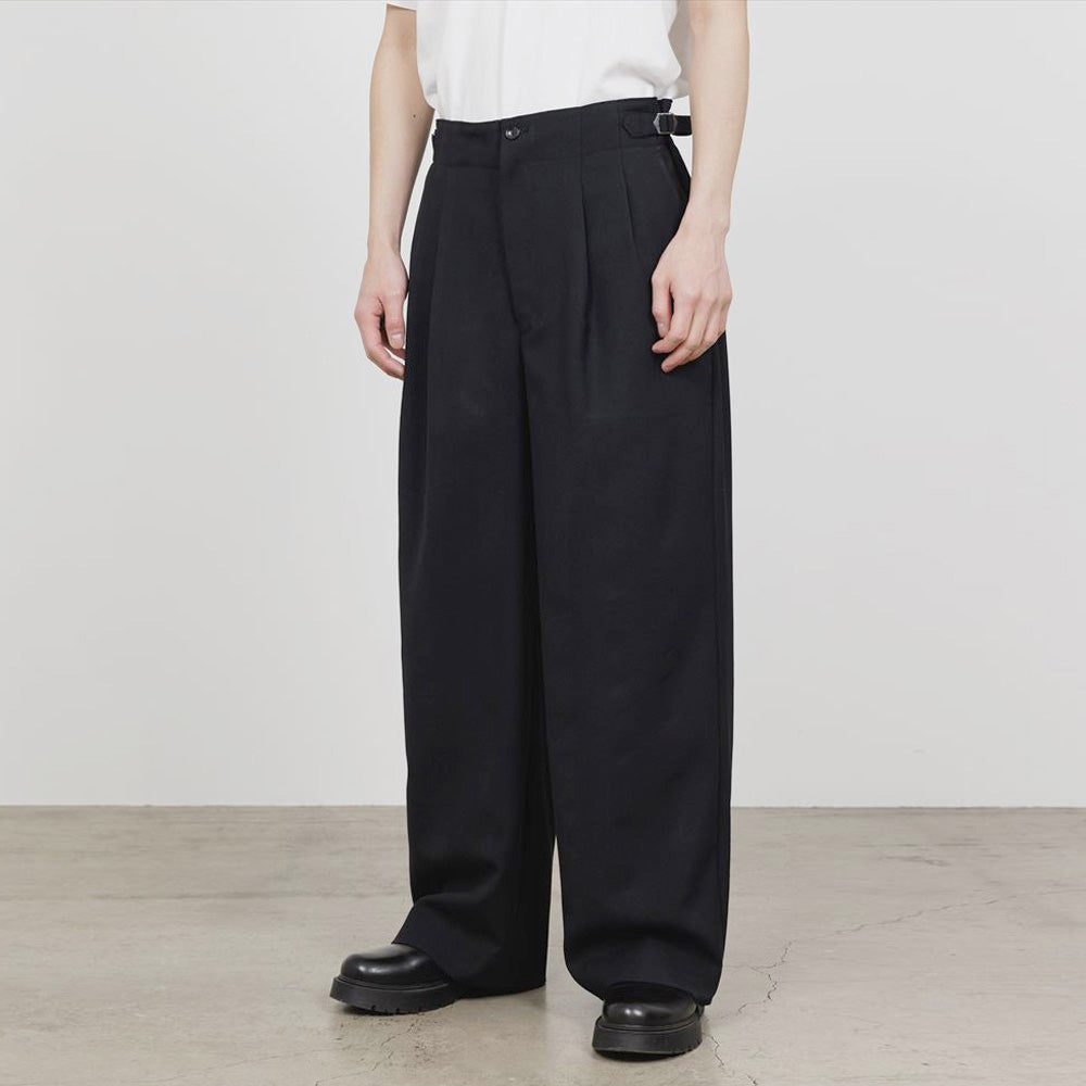 TWO TUCK MILITARY TROUSERS